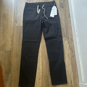 Vuori women’s ripstop pant-size small Long-charcoal color. NWT!